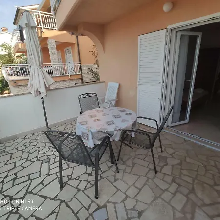 Apartment Sonja *